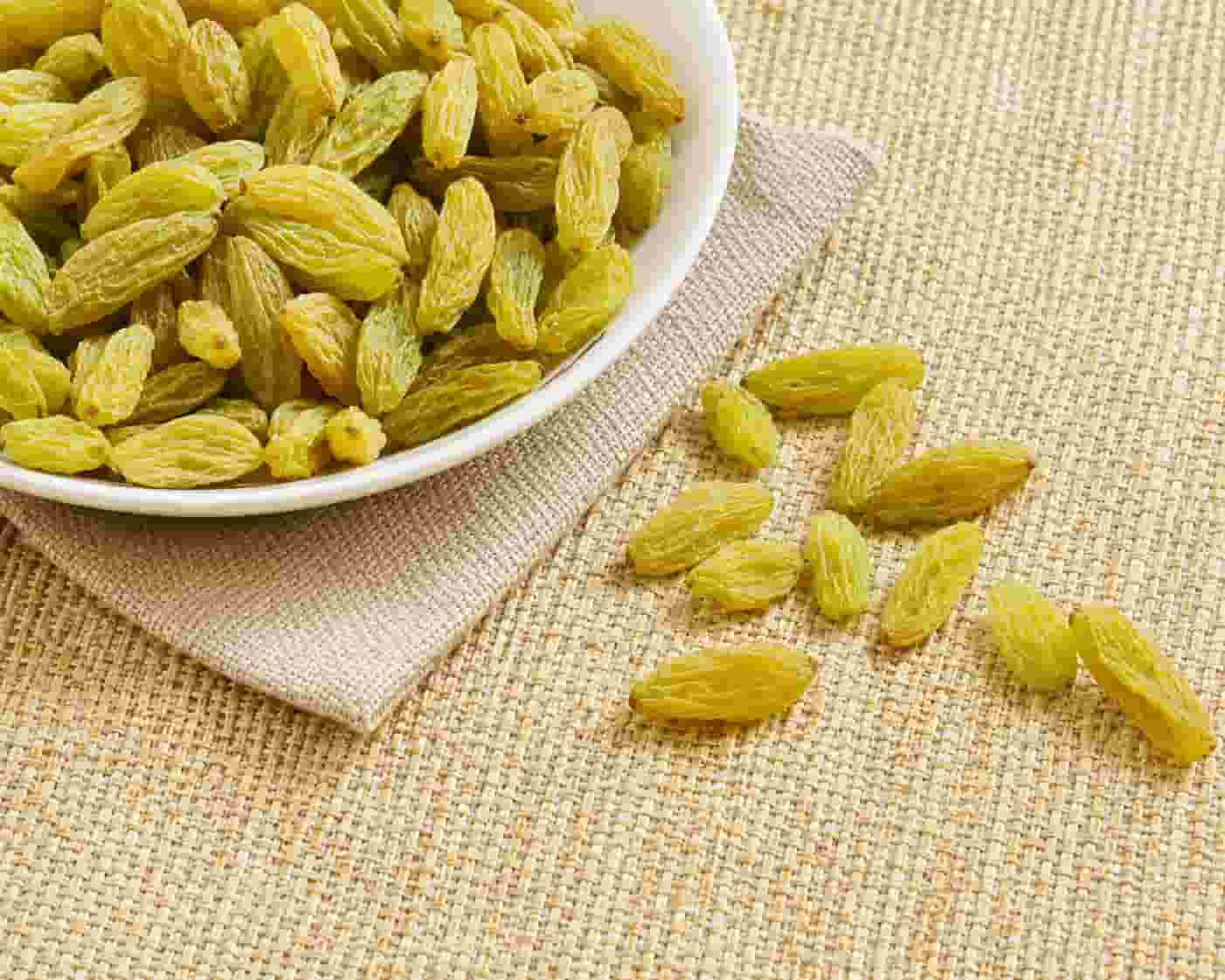 کشمش سبز پلویی درشت و خوش طعم